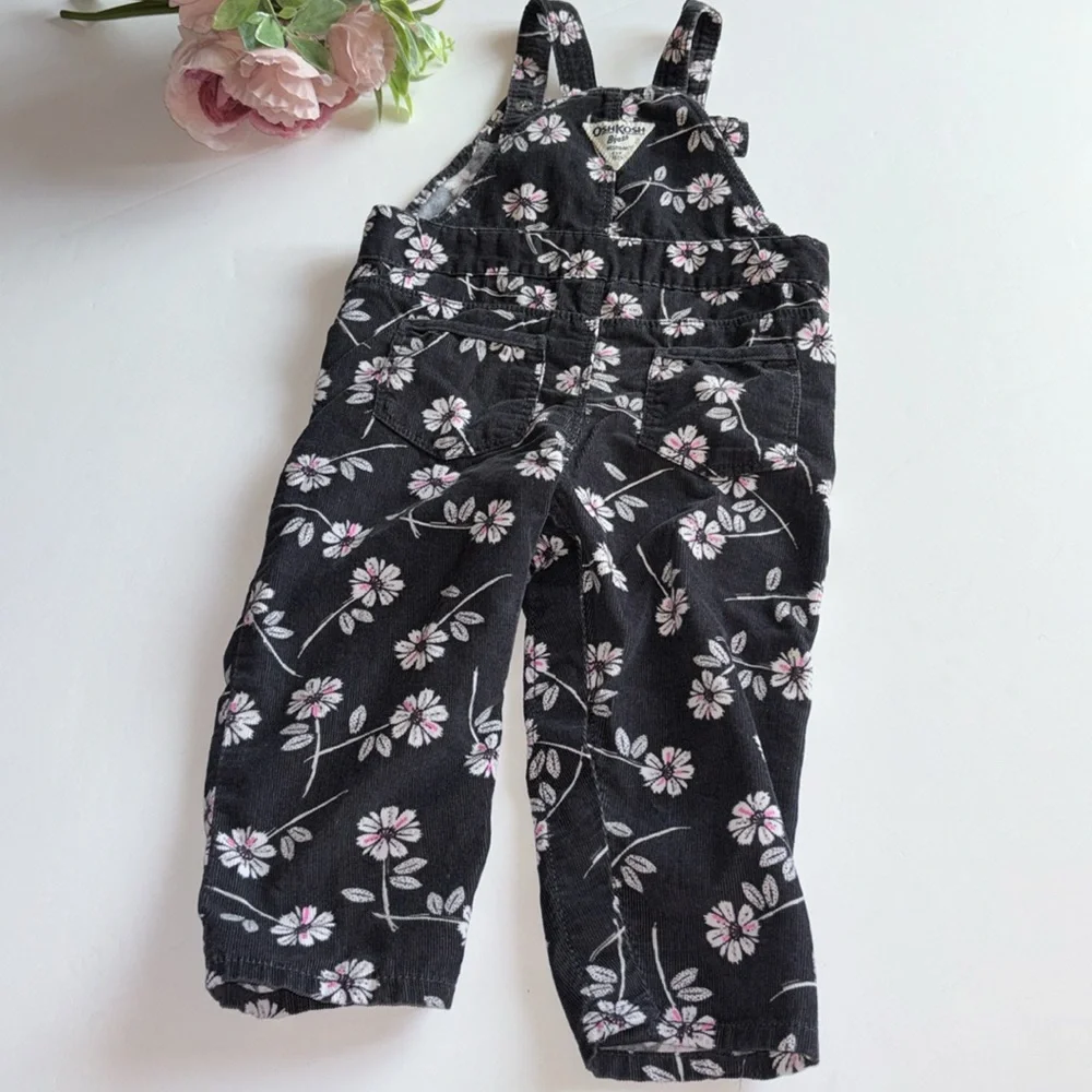 Osh Kosh vintage Overalls Girls 6 Monhs Black Corduroy With Daisy print